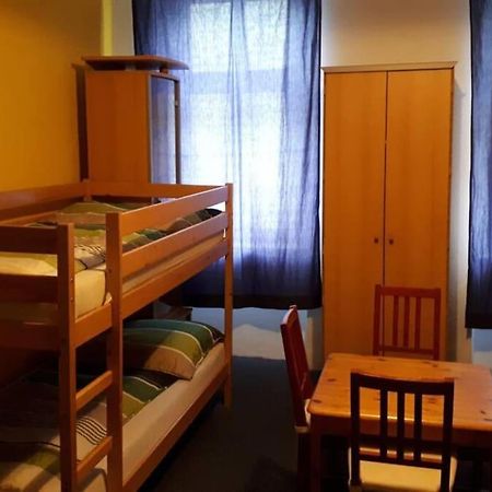 Simple Apartment 10 Minutes To Downtown Wenen Buitenkant foto