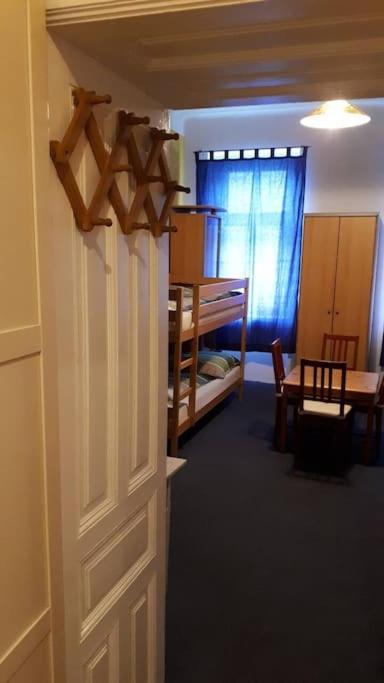 Simple Apartment 10 Minutes To Downtown Wenen Buitenkant foto