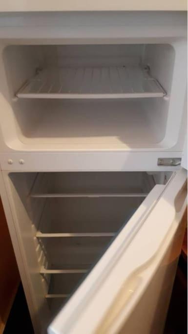 Simple Apartment 10 Minutes To Downtown Wenen Buitenkant foto