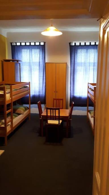 Simple Apartment 10 Minutes To Downtown Wenen Buitenkant foto